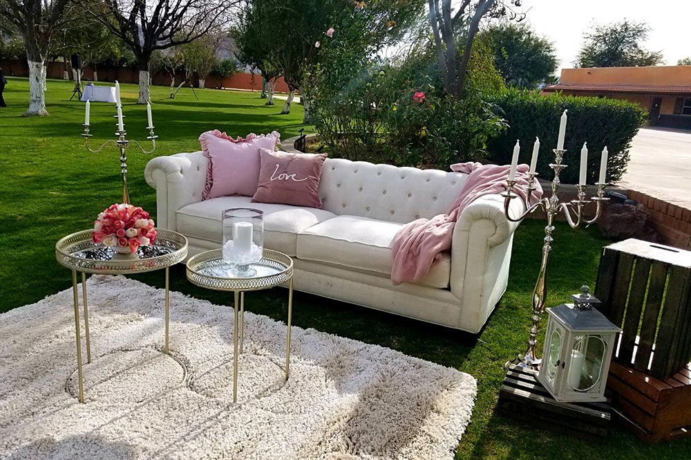Corona Ranch Outdoor Wedding Loveseat